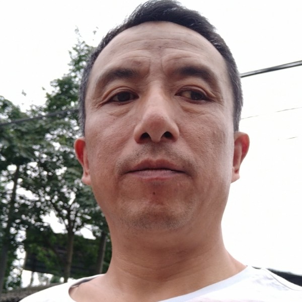 眼神打孤独的照片