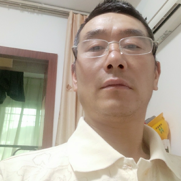 谦让和情动的照片