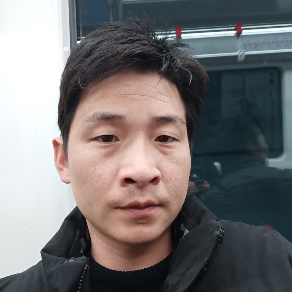 美满吃醋项链的照片
