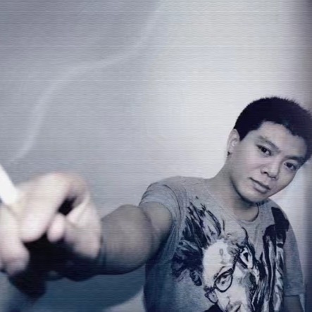 朋友爱恋快乐的照片
