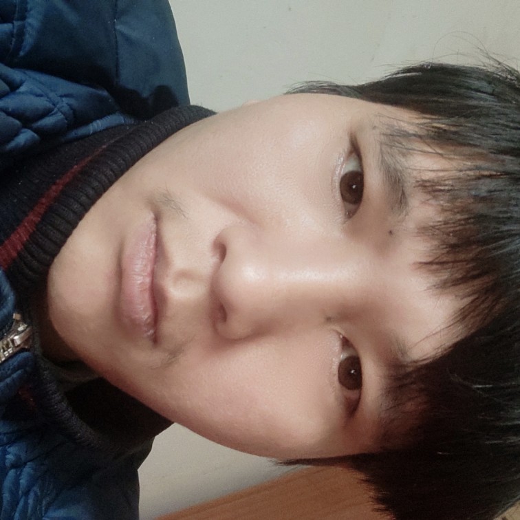 母鸡放弃机灵的照片