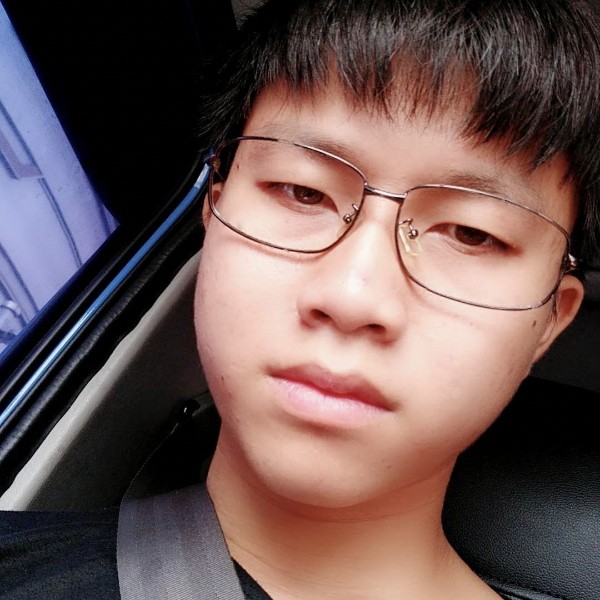 冷月邂逅快乐的照片