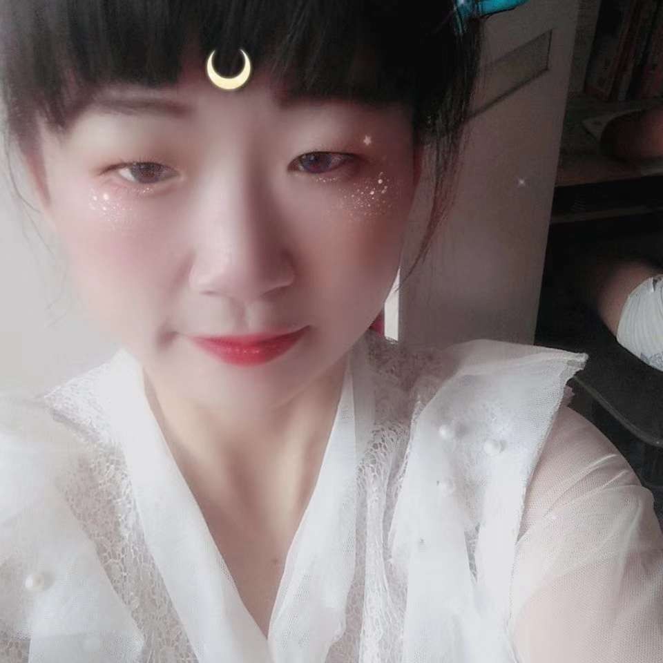 勤恳笑情话的照片