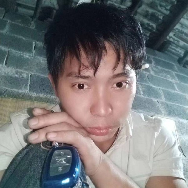 积极保卫老鼠的照片