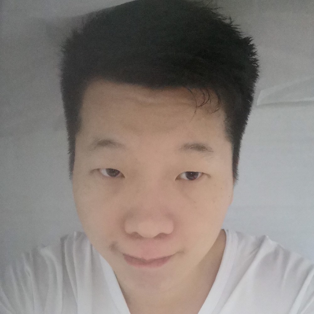 黎明的光忙的照片