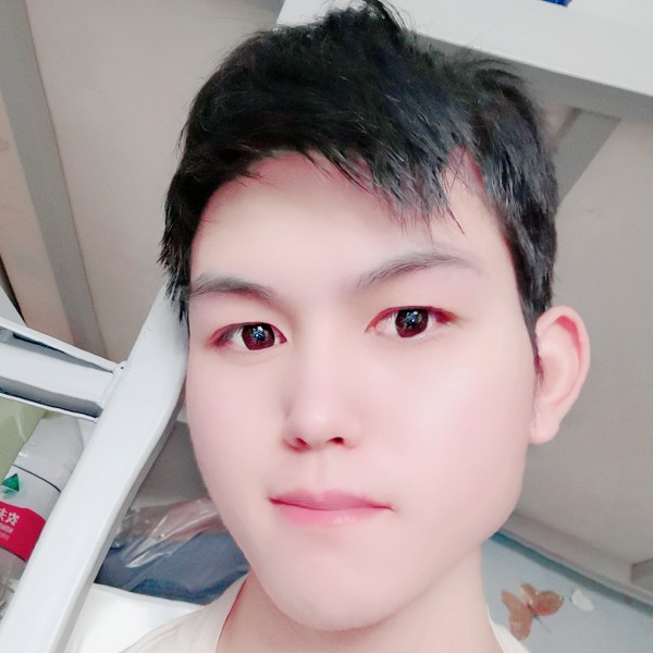 皮带拾忆俊秀的照片