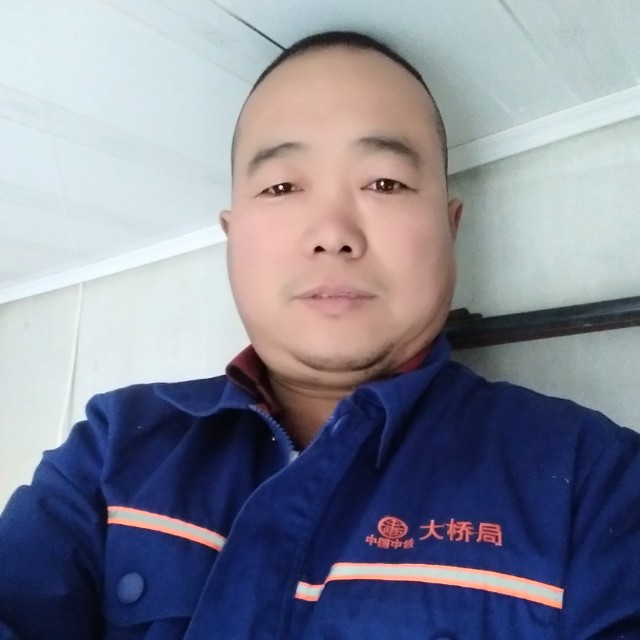 丁自信的照片