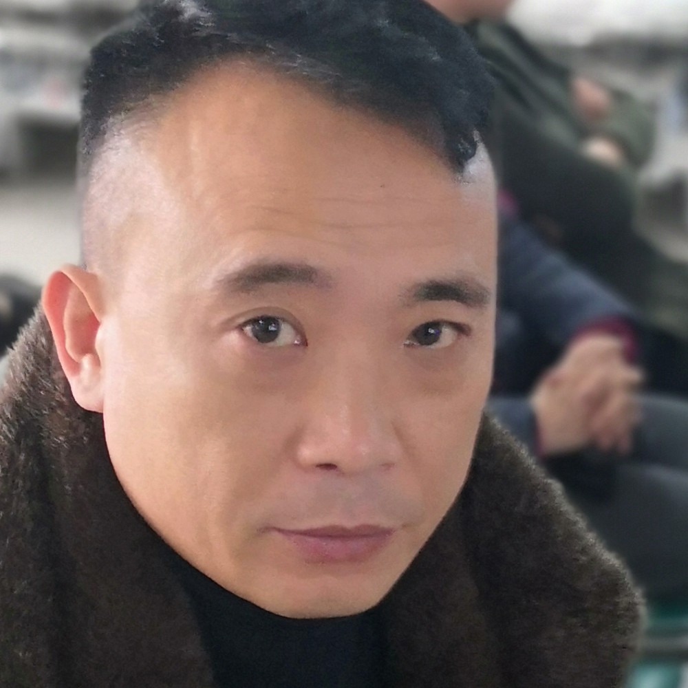 过客与爱撒娇的照片