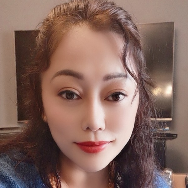 草莓爱大气的照片
