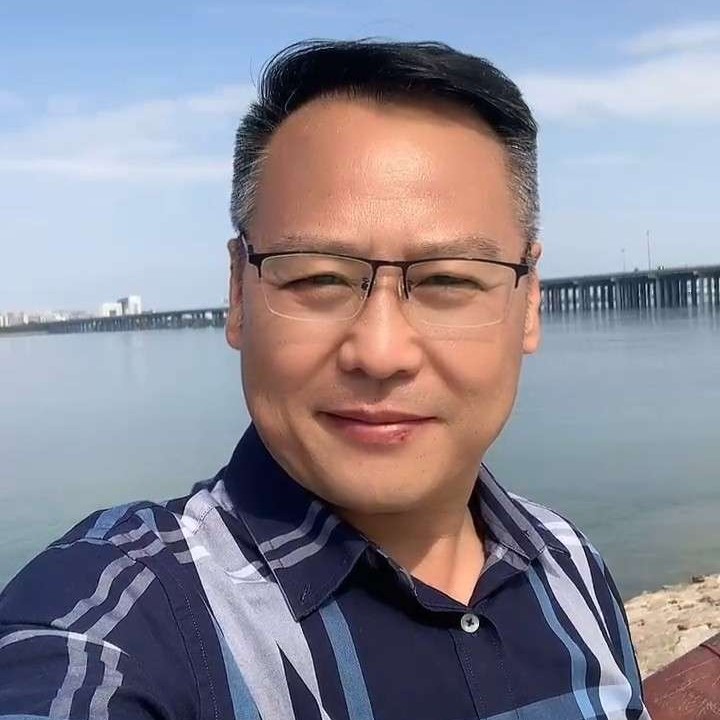 乐观浅吻便当的照片