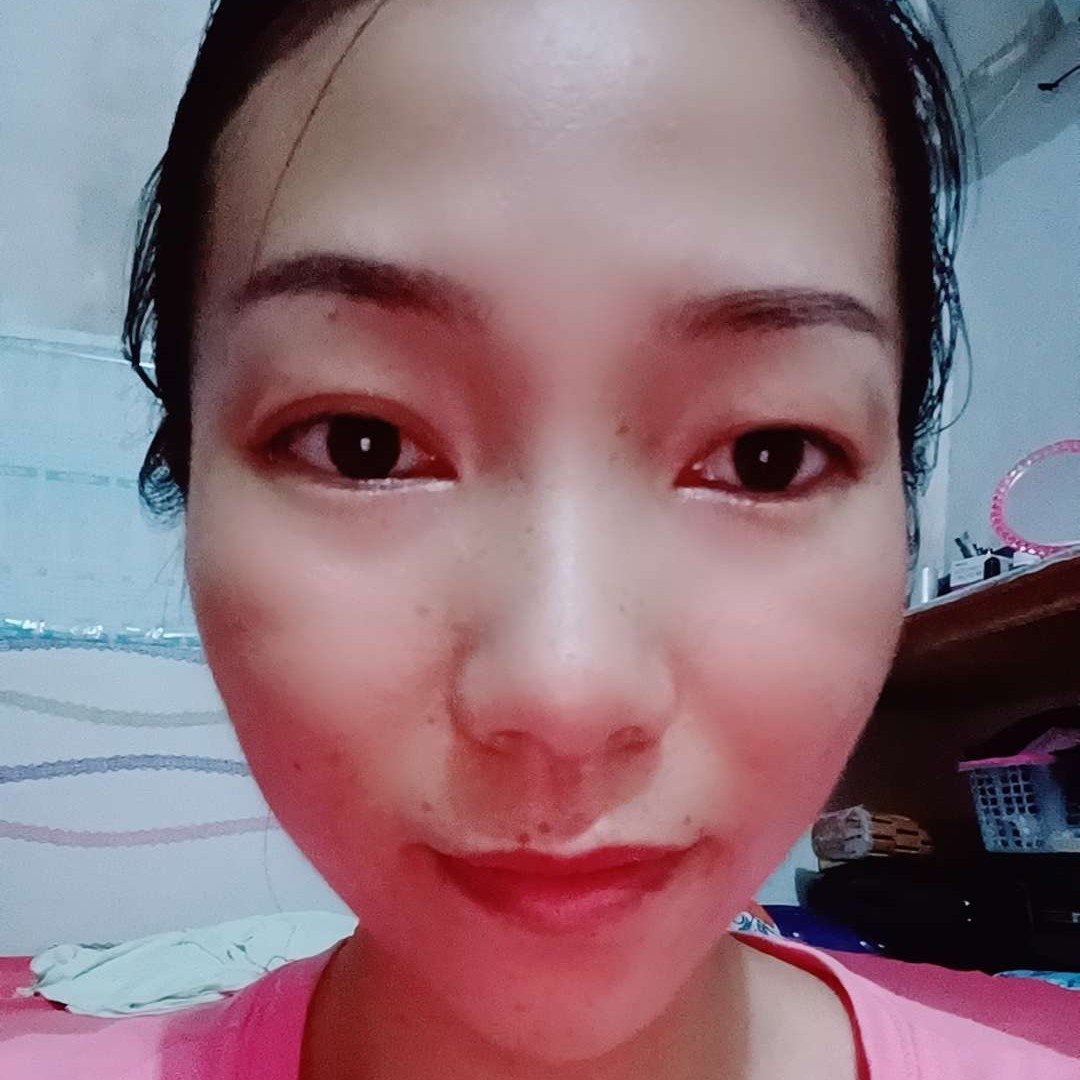 翅膀蹁跹健康的照片