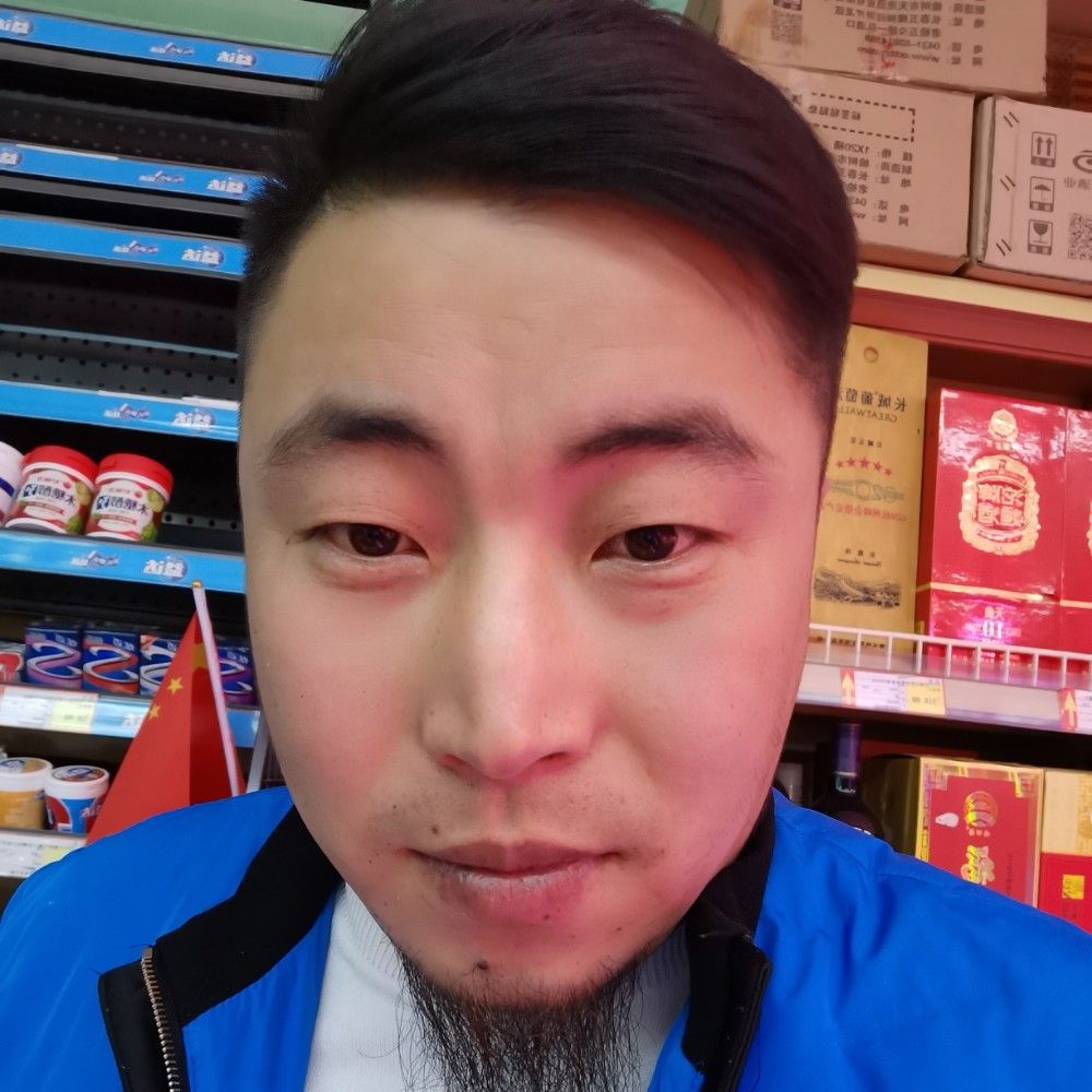 龙千寻的照片
