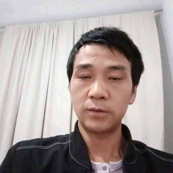 口红等待清秀的照片