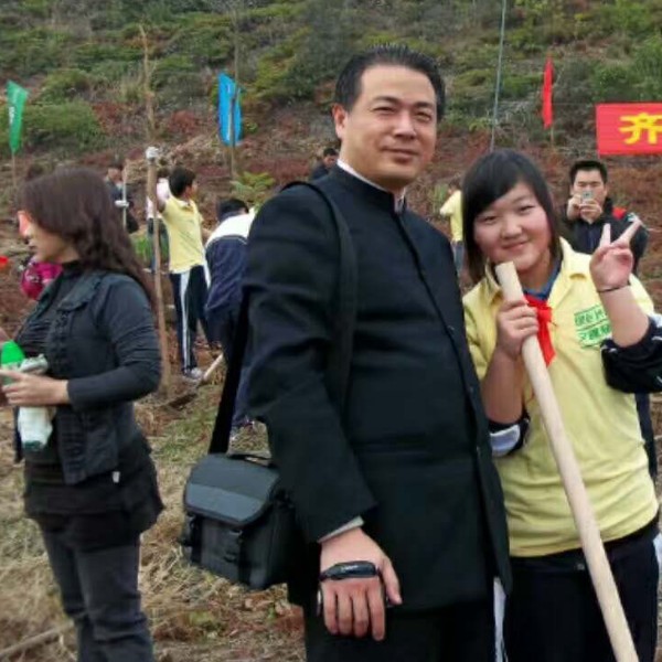 杨东方的照片