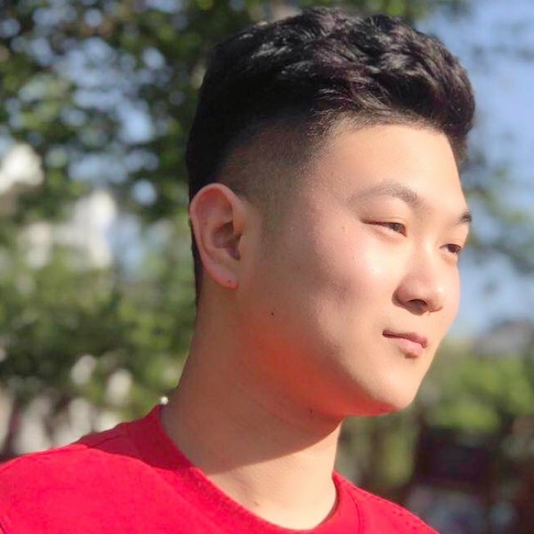 金毛爱笑的照片