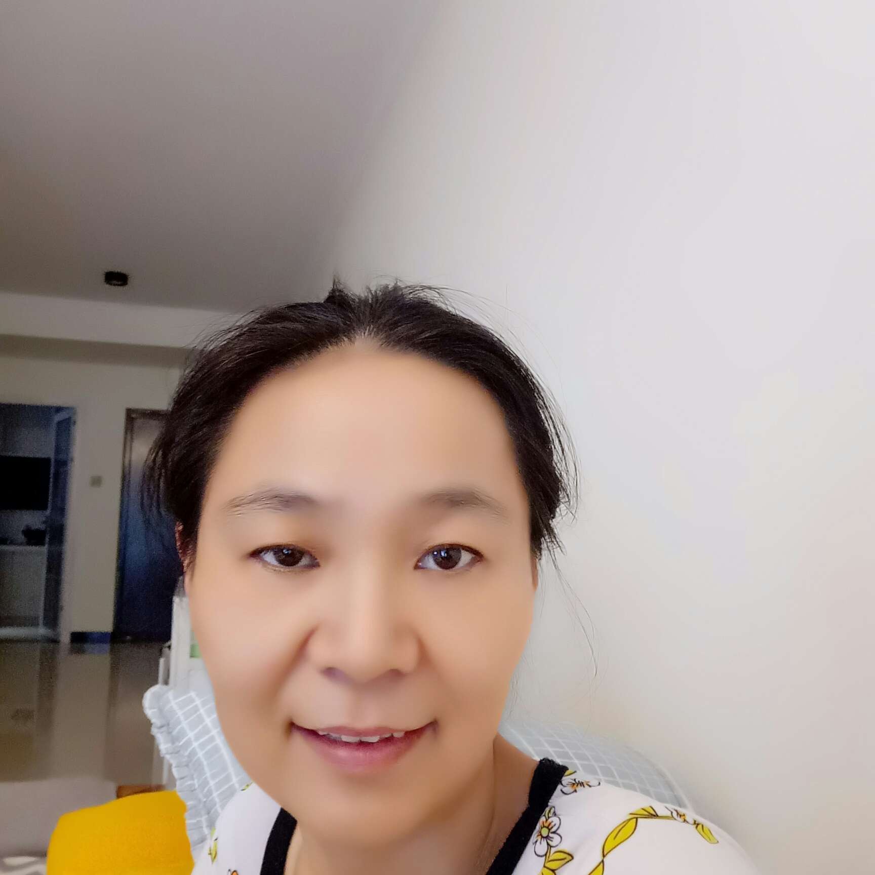 自信的霞姐的照片