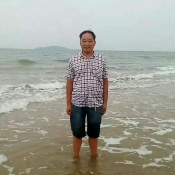 我们的蹙眉信封的照片