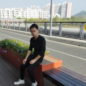 认真还流影的照片