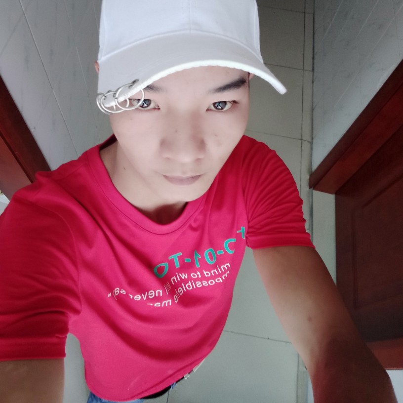 冷眸缠绵王明皇的照片