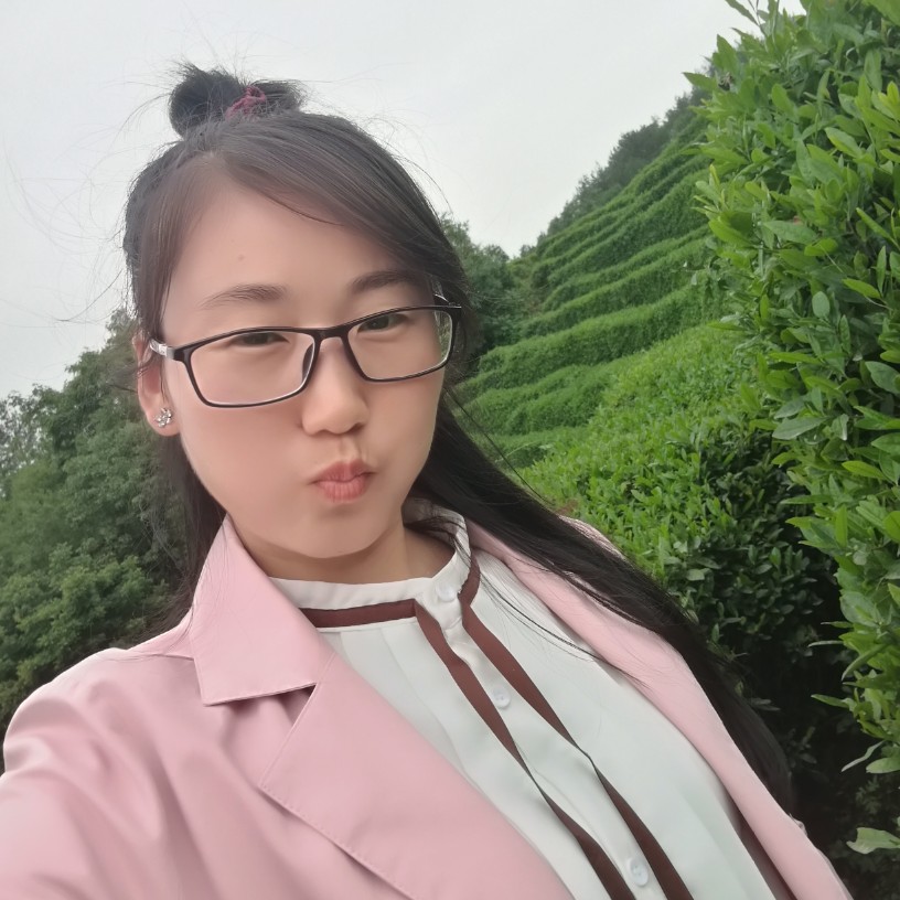 路人迎还单身的照片