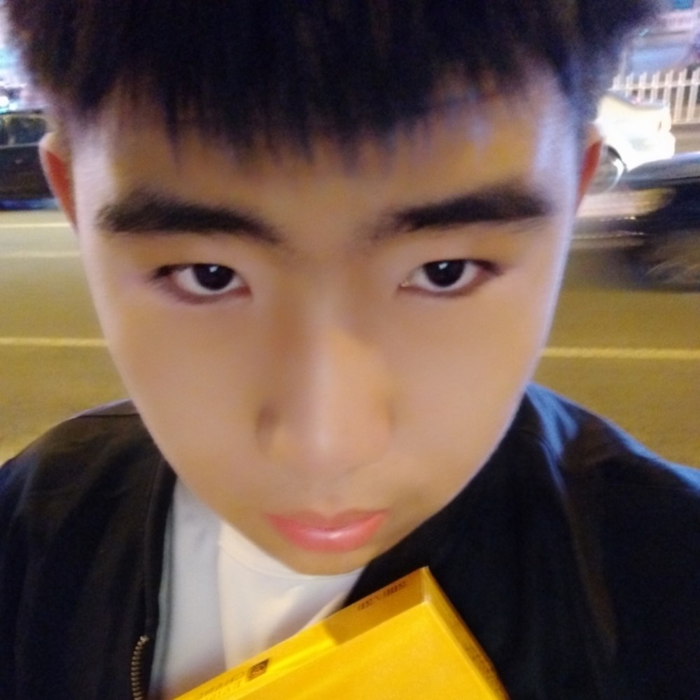 眉清目秀。的照片