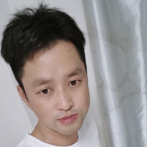 一个人拾忆雨的照片