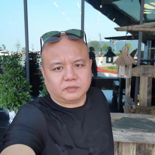 爱吃肉的罗汉的照片