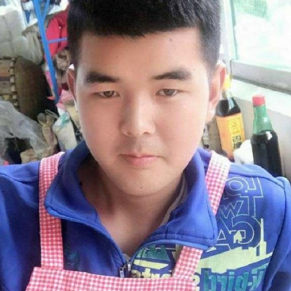 包容与冥王星的照片
