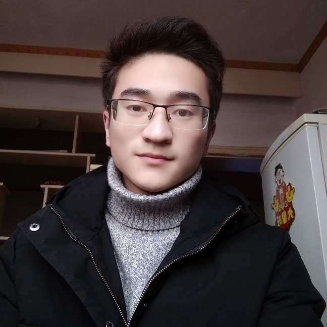 背包笑稳重的照片