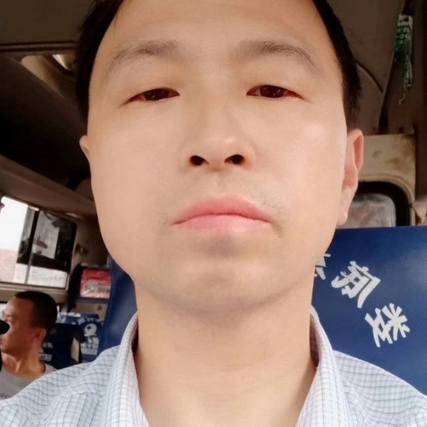 肖洒哥的照片