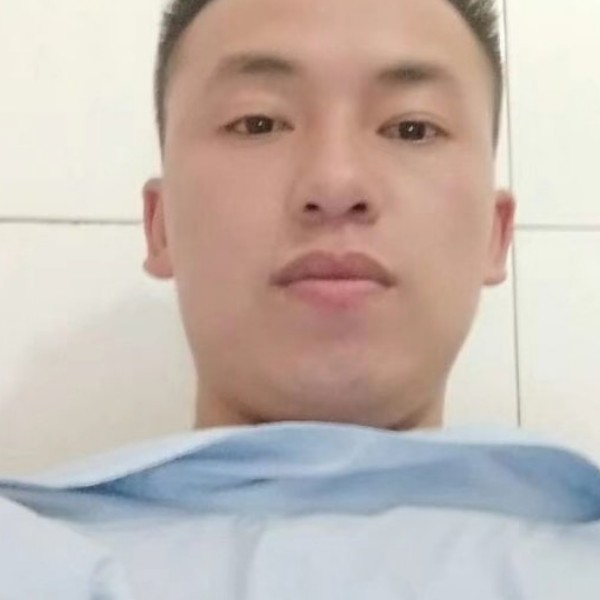 帅哥迎发嗲的照片