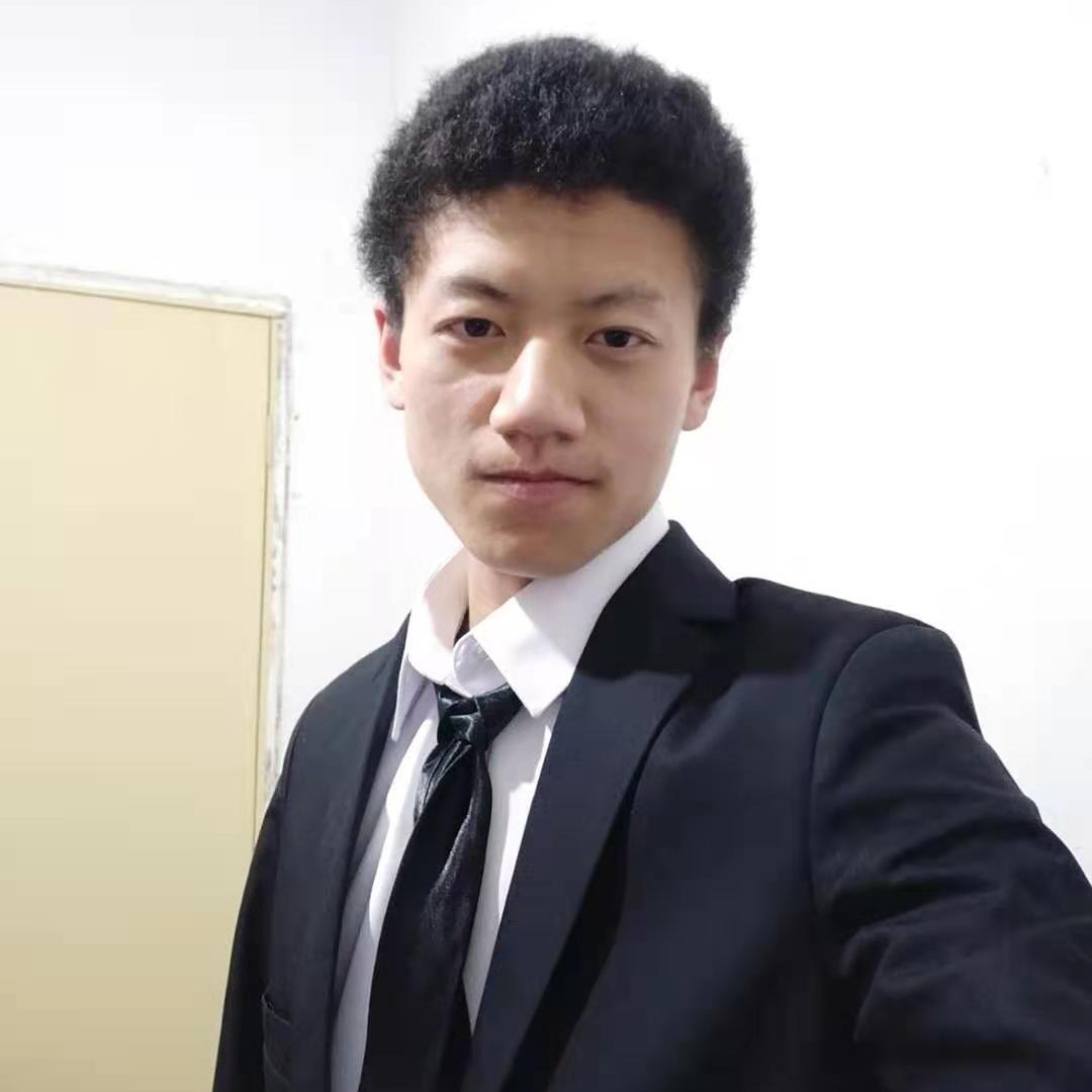 高兴爱恋摩托的照片