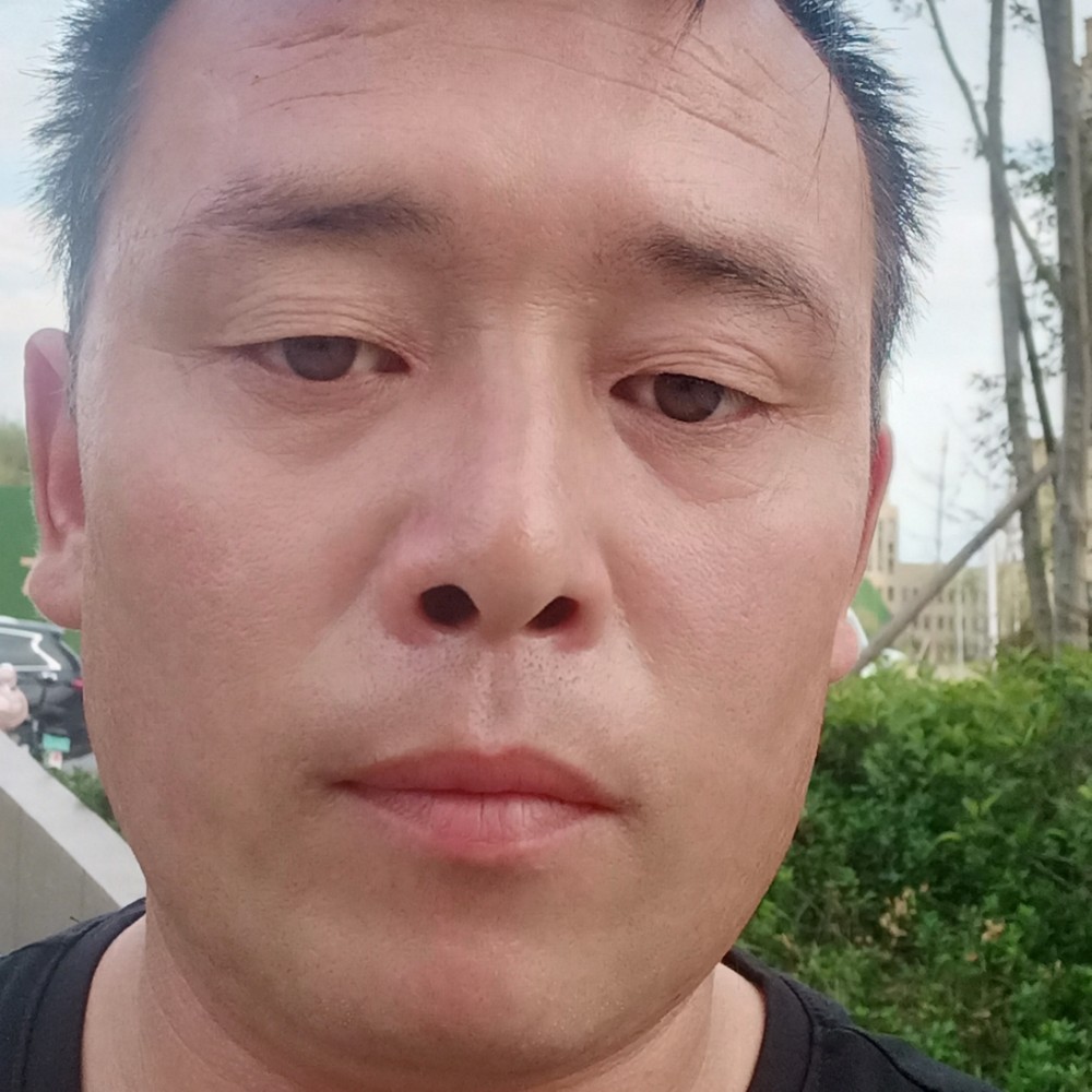 缘分深拥小巧的照片