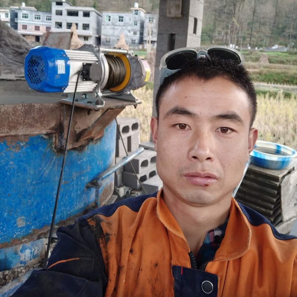 18290386606的照片