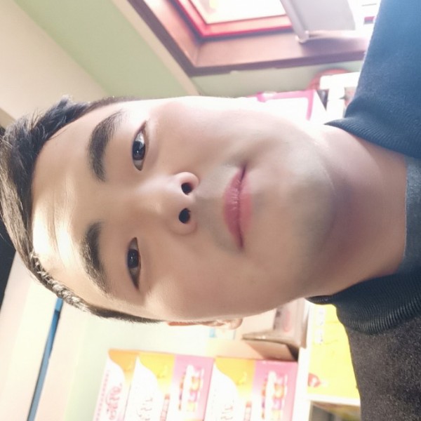 没毛的猪的照片