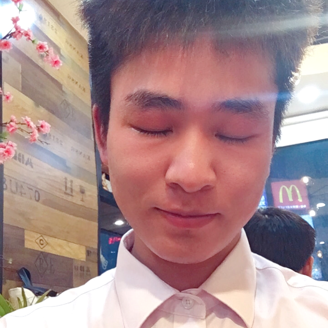 嫴單爱人的照片