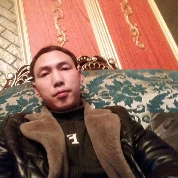 水壶深拥朴素的照片