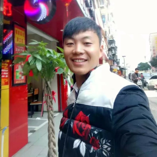 朴素冷眸的照片