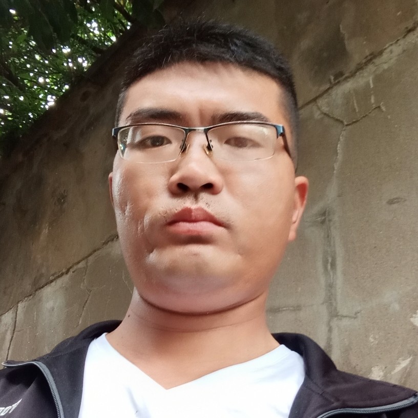 大叔平淡的照片