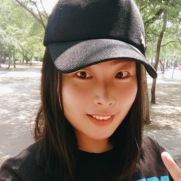 娜仁其其格的照片