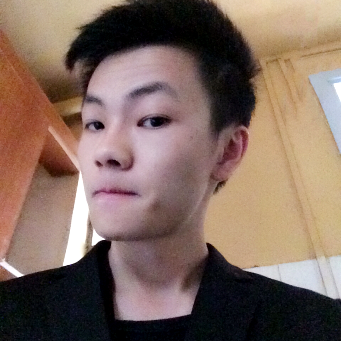 眼睛打野性的照片