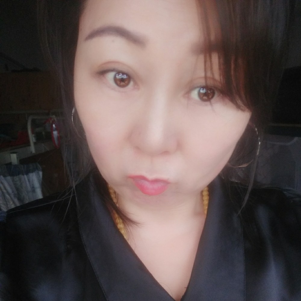 伊心凡人的照片