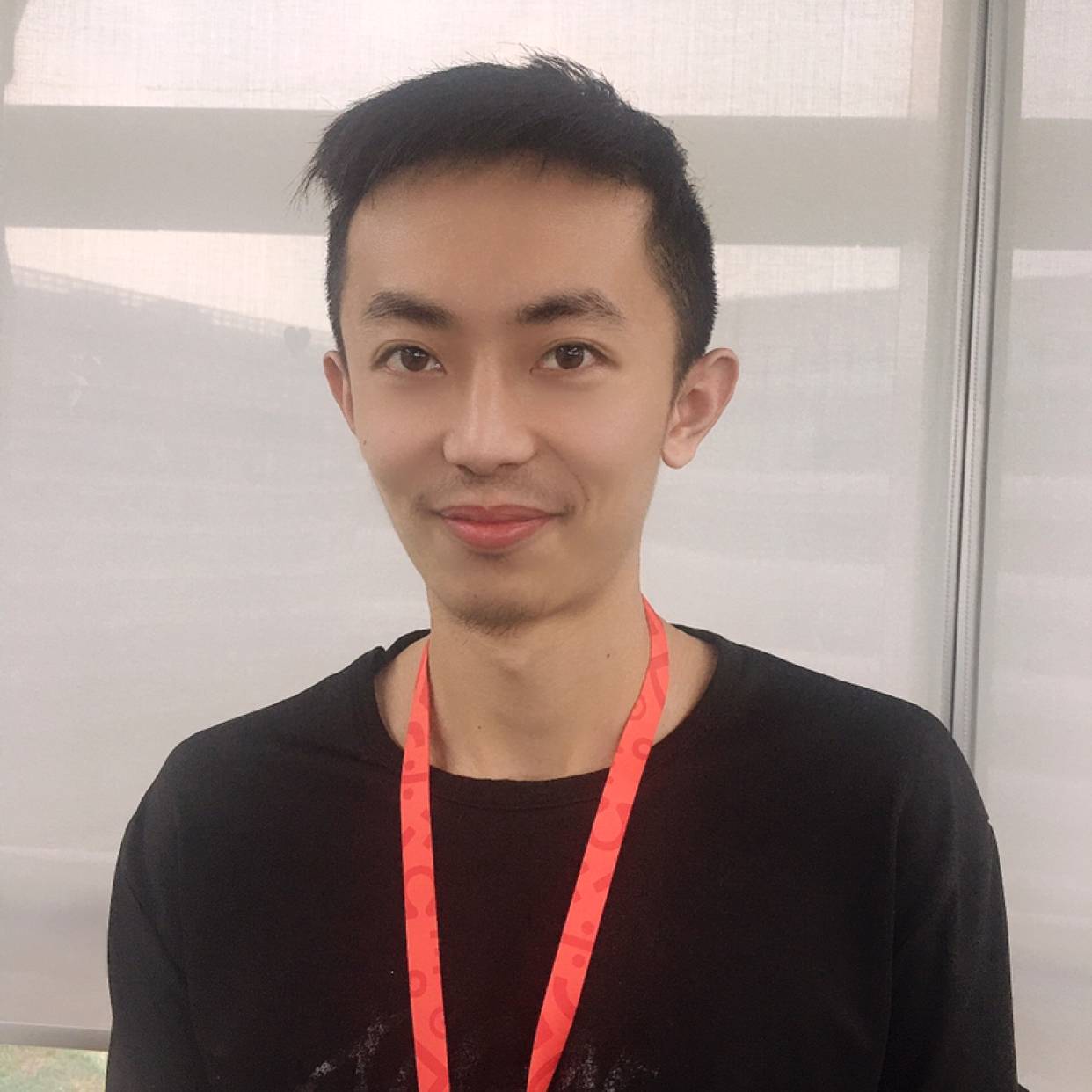 小邓爱吃肉的照片