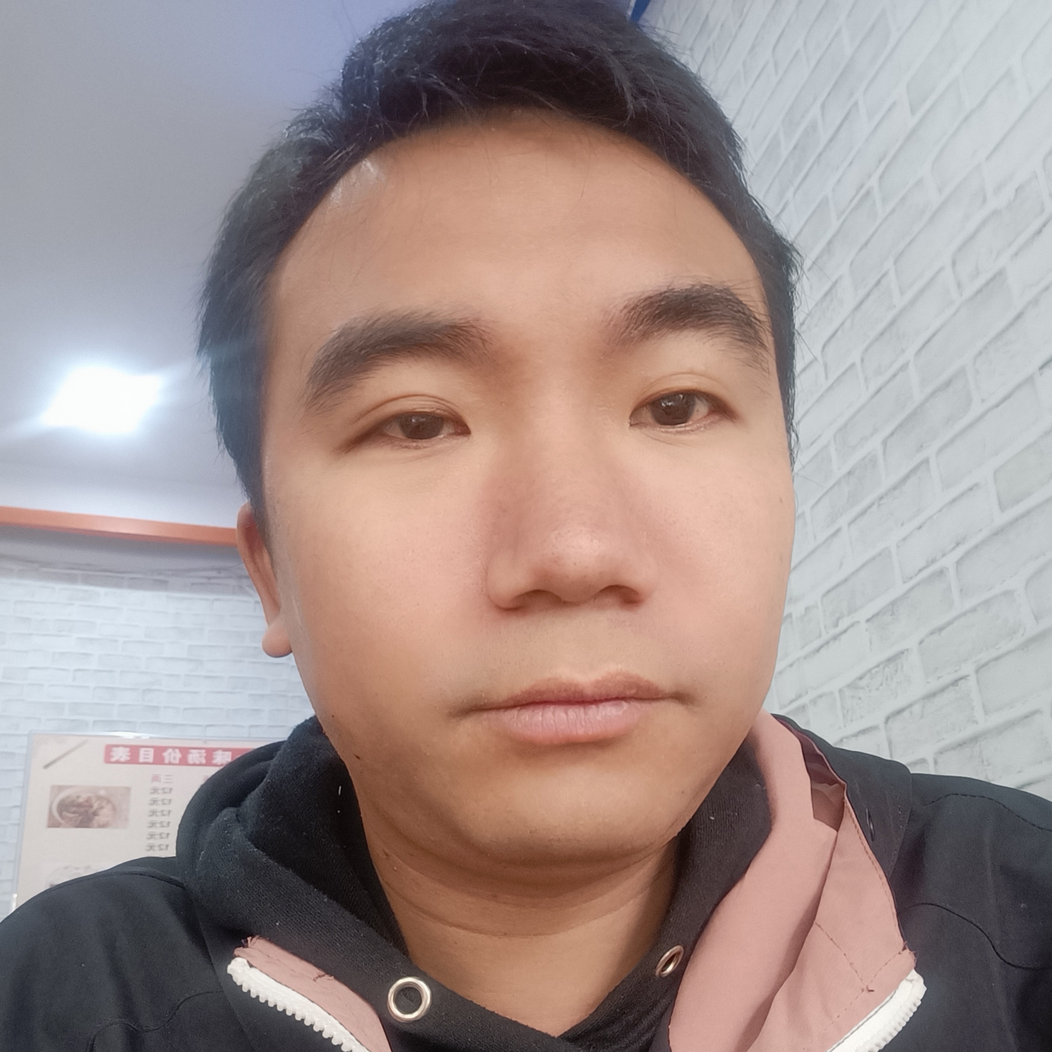 阿齐兹的照片