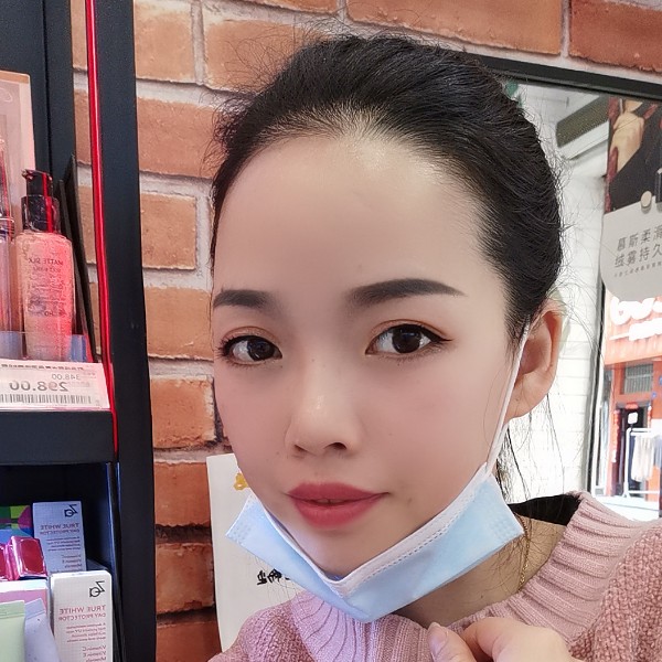 欠你的爱恋灯泡的照片