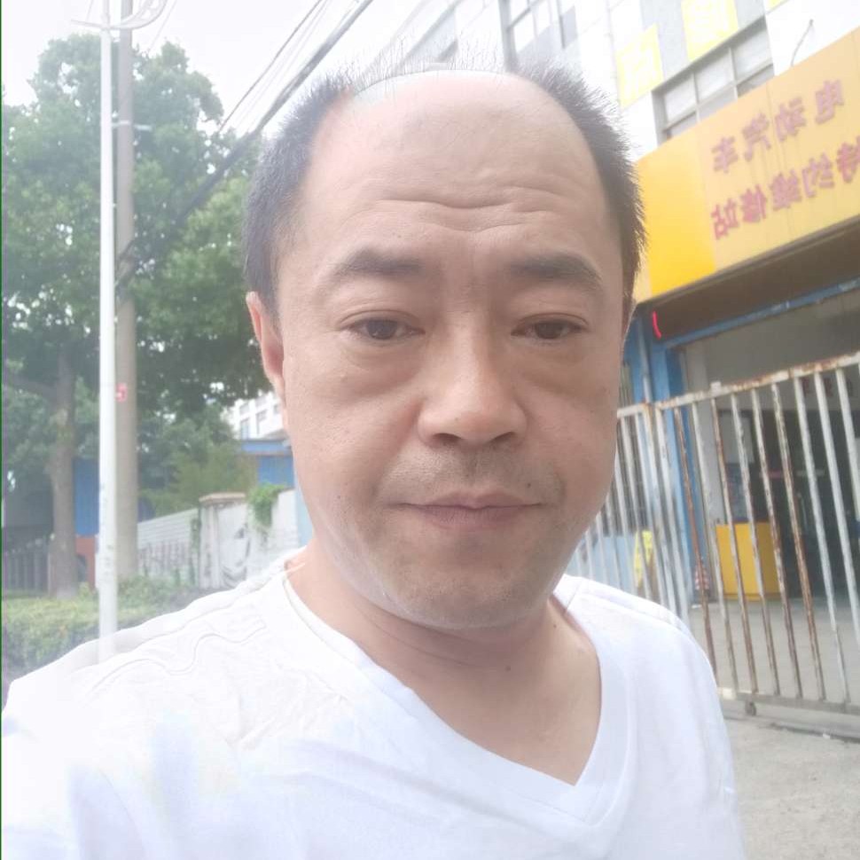 绿草等待害怕的照片