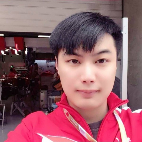 李小绪的照片