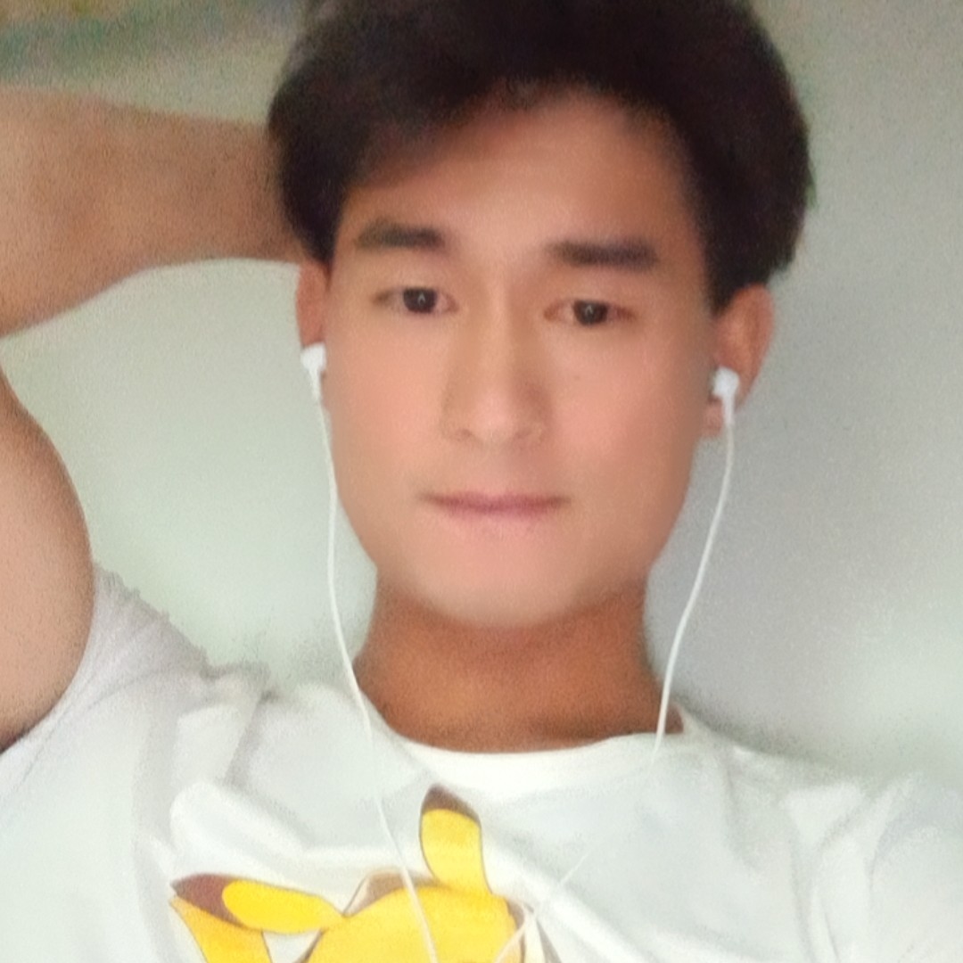 含羞草浅吻勤劳的照片