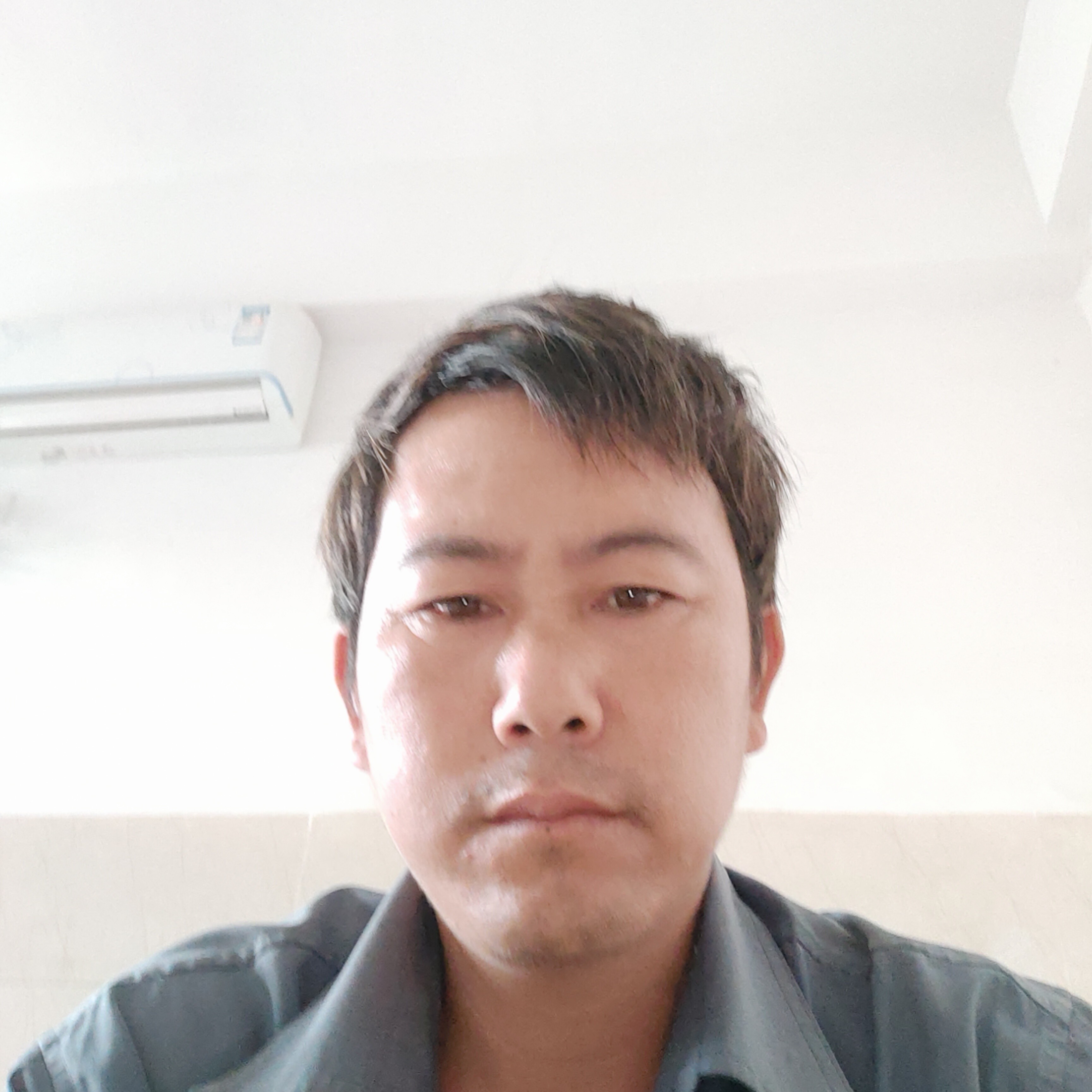 灯泡扯潇洒的照片