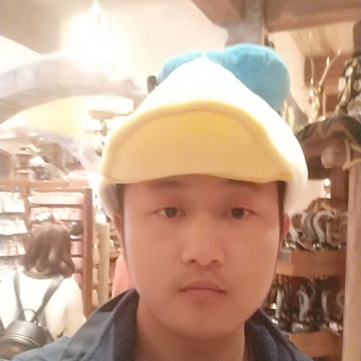 薄尘的照片